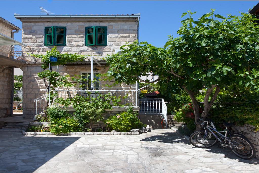 Casa Varos Supetar Exterior foto
